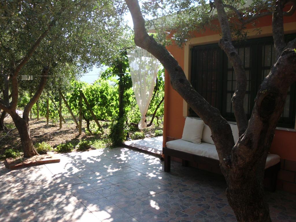 Il Vigneto "Cottage" Gaggi ภายนอก รูปภาพ