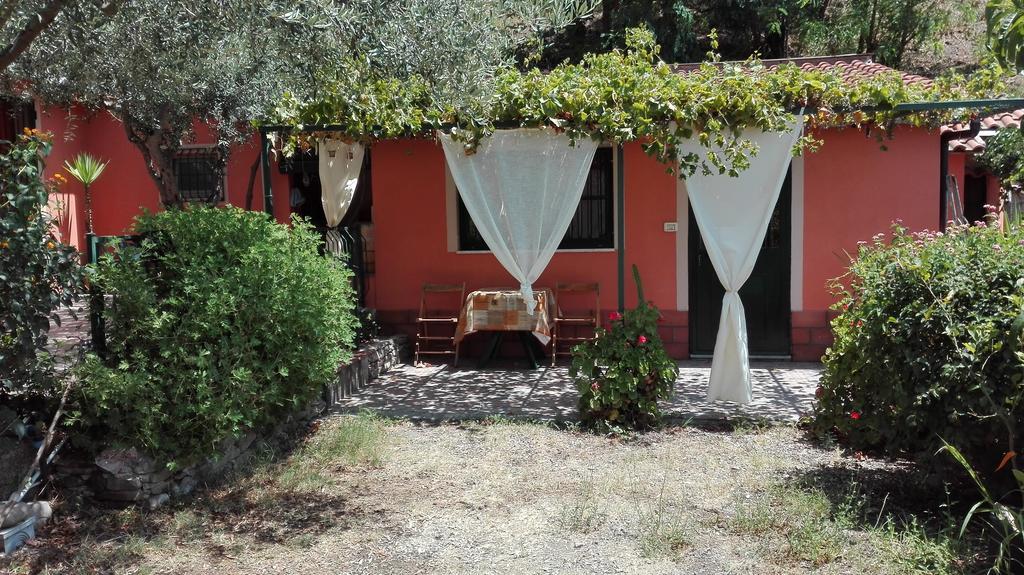 Il Vigneto "Cottage" Gaggi ภายนอก รูปภาพ